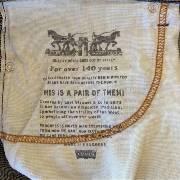 Levi Relaxed Fit Jeans - Picture 4 of 4